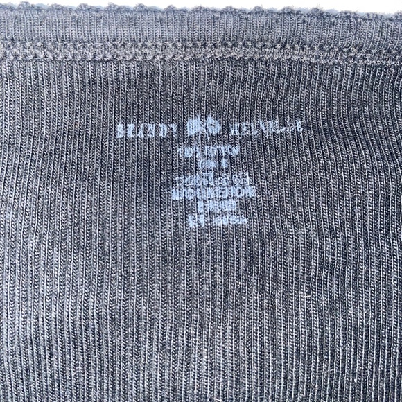 Brandy Melville Long sleeve button up tee - Picture 3 of 4